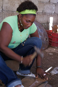 Mirta Balan faisant une démonstration de son talent Mirta Balan faisant une démonstration de son talent